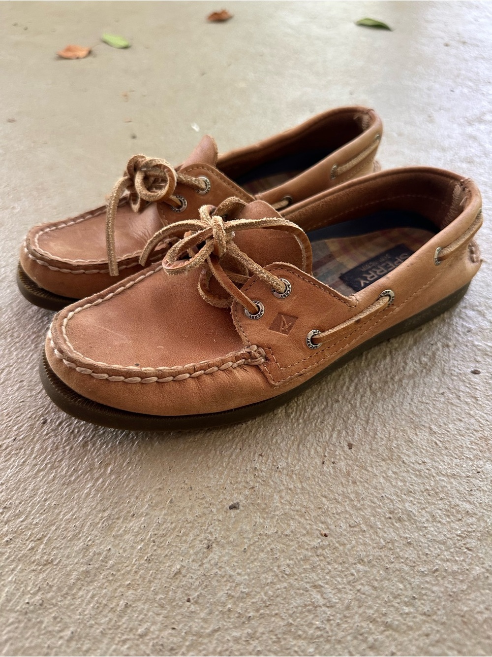 Sperry Leather Lace-Up Boat Shoes in Chestnut